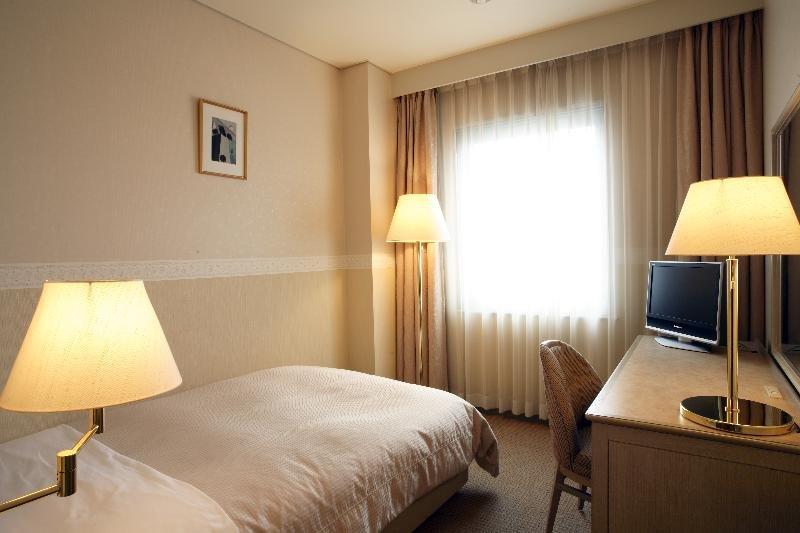 Jr-East Hotel Mets Musashisakaii Musashino Exterior photo